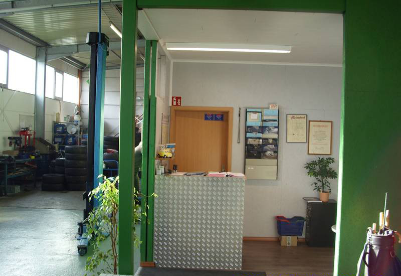 Die Werkstatt. Inspektionen und Reifenservice. Wir beraten Sie gerne